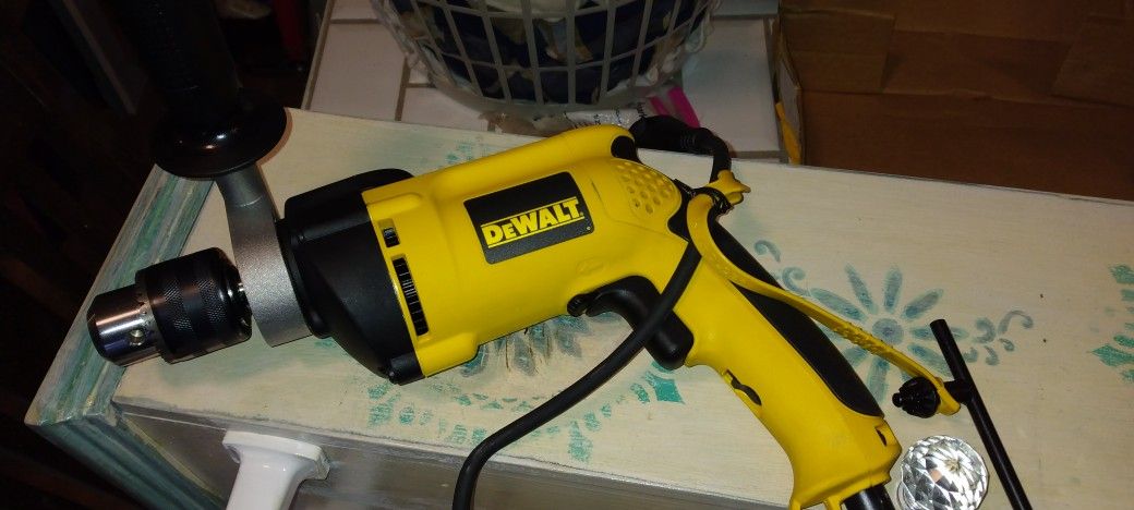 New DeWalt 1/2" Hammer Drill