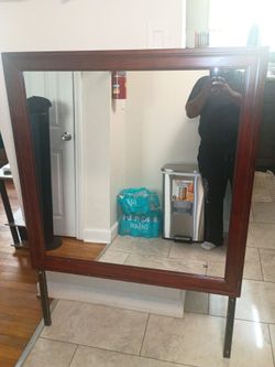 Dresser mirror
