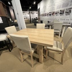 5 PC DINING TABLE SET  Neutral Color 