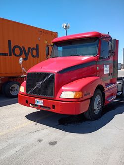 2003 Volvo Please read description 17000 or best offer