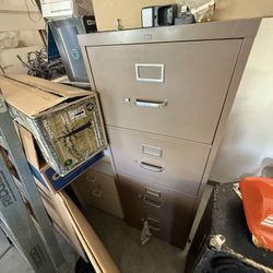 File cabinet 