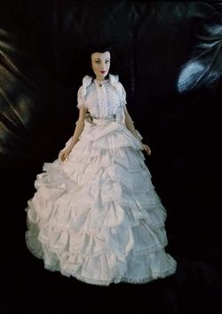 Franklin Mint Scarlett O'Hara Vinyl Portrait Dress-up Doll & Accessories