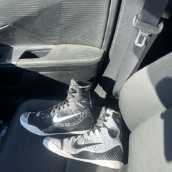 Size 10 Kobe 9 Black History Month