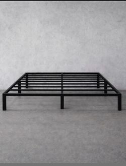 KING 9” BLACK METAL BED FRAME LIKE NEW👇CROSSROADS 👇