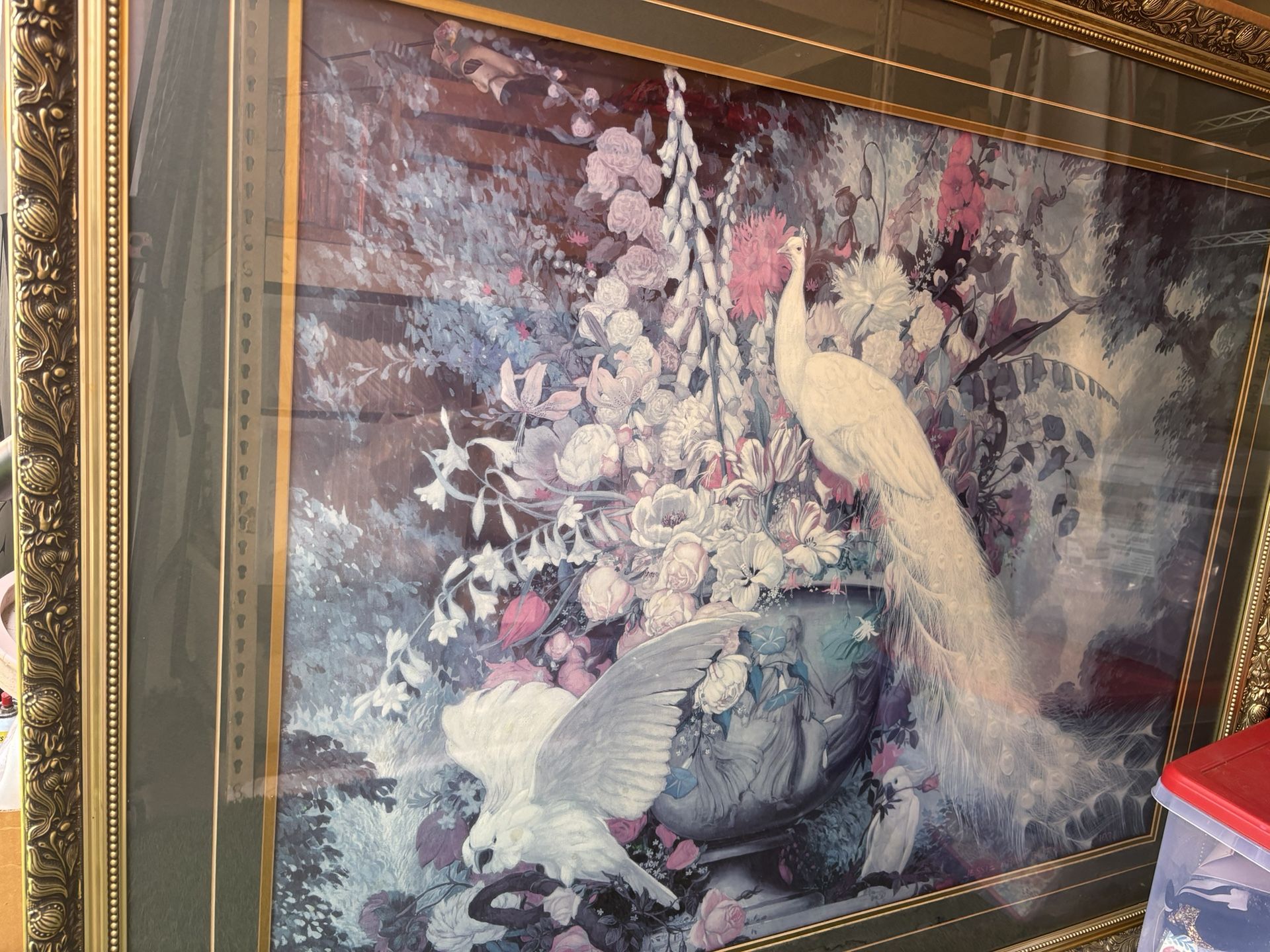 Peck with Flowers . Glass Front