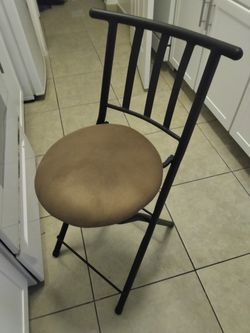 TODAY ONLY- $3 -METAL  CHAIR 