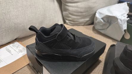 Air Jordan 4 Toddler Sneakers Black