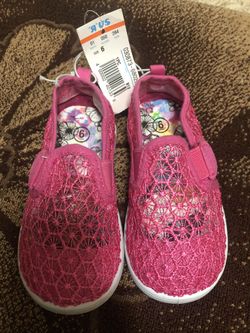 Toddler shoes size 6