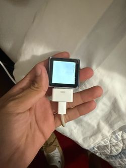 Apple iPod Nano 6th Generation – Cracked Screen