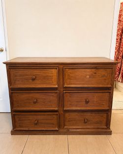 Large 6 drawer Wood dresser