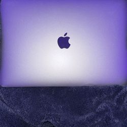 MacBook pro  (Read description)