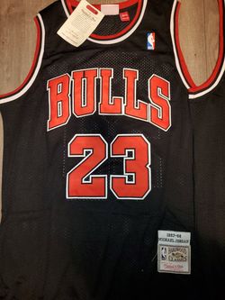 MJ Bulls Black