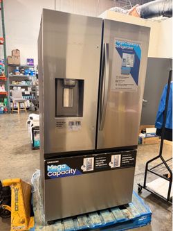 Samsung 31 cu. ft. French Door Refrigerator *See Details*
