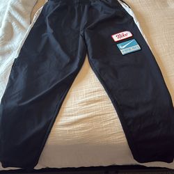 Nike size M dri-fit pants