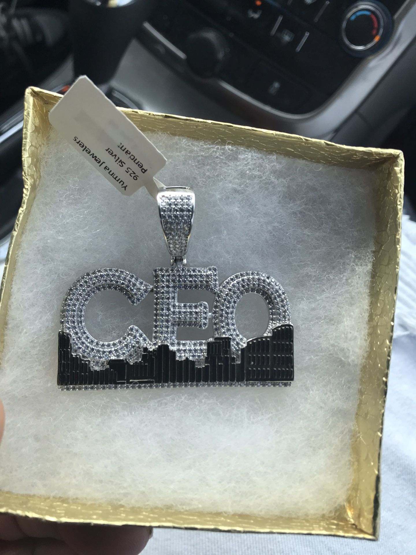 CEO Charm Diamond Masonite