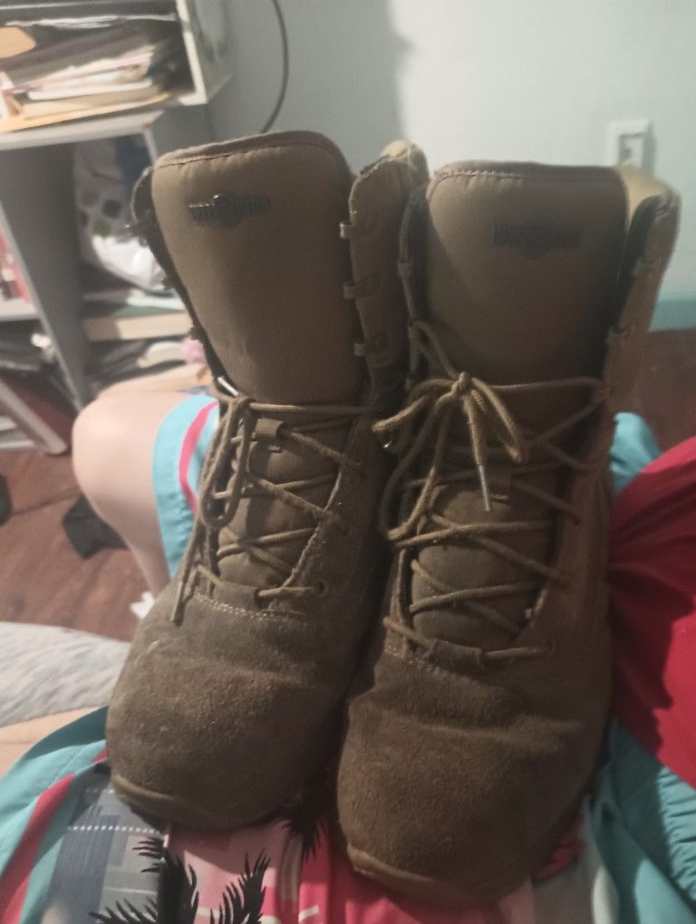 Interceptor Boots