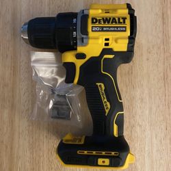 Dewalt 20v Compact Drill Driver DCD794 1/2” ( Tool Only ) 