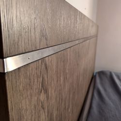 QUEEN BED SET (COMES WITH EVERYTHING IN PHOTOS)