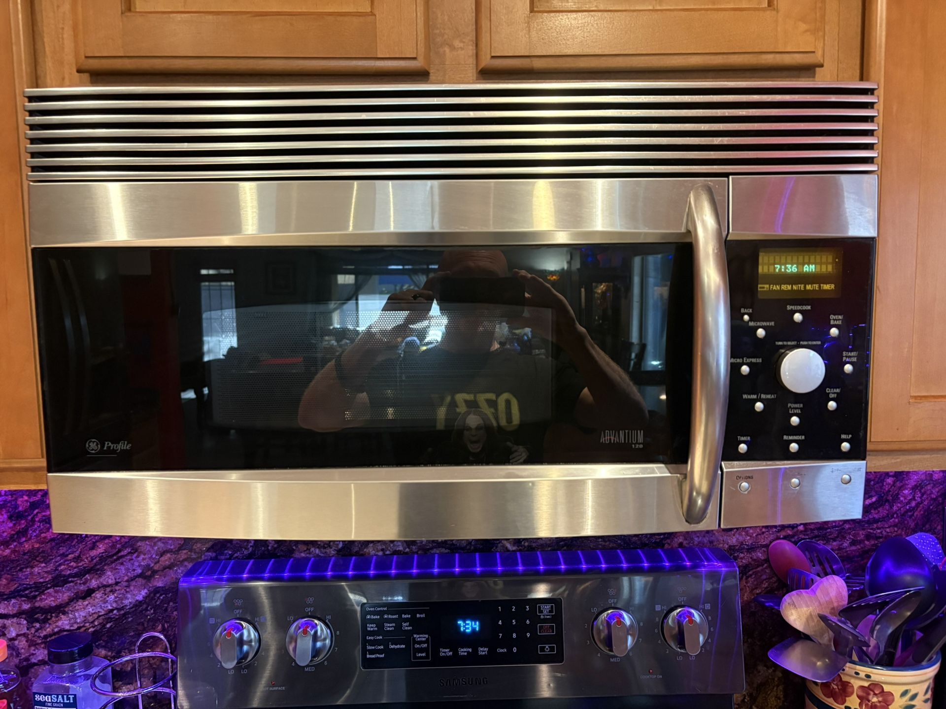 Over the stove microwave