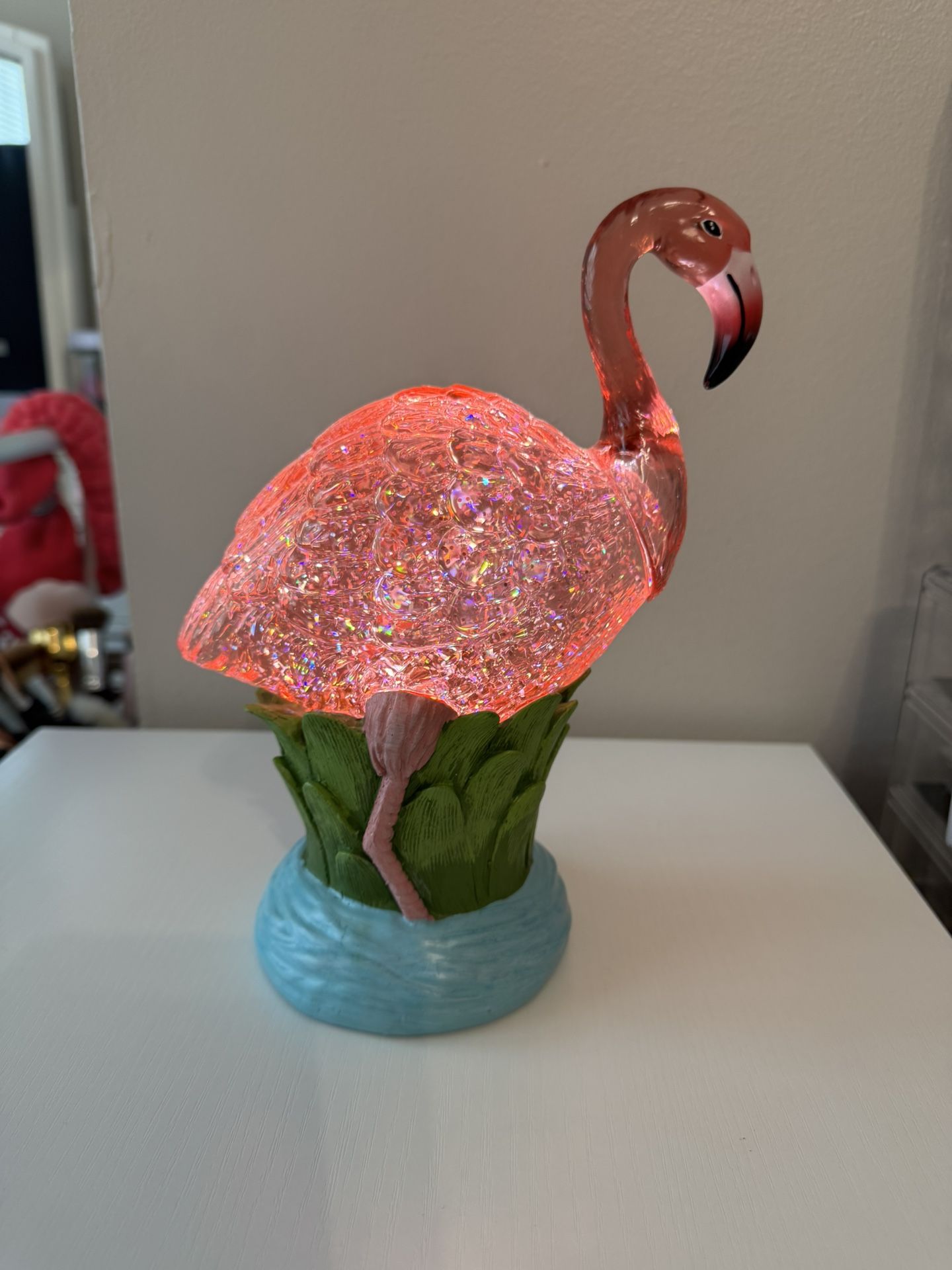 Flamingo Glitter Pink Globe