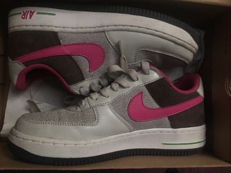 Women’s Air Force 1. Size 6
