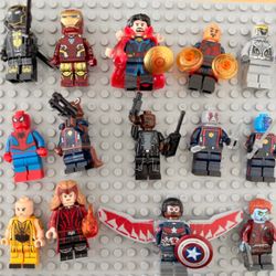 14 PC Assorted Marvel Avengers Heroes Set Minifigures Lego Compatible