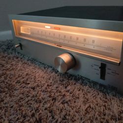 Vintage Pioneer Stereo Tuner