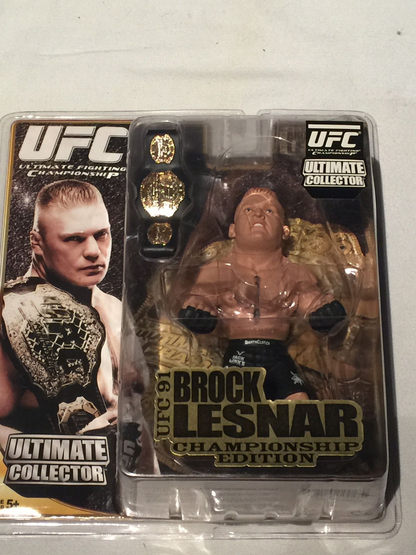 Brand new Brock lesnar ufc round 5 action figure championship