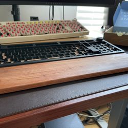 Wooden Wrist Wrest for Keyboard (Walnut)