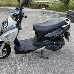 2019 boom Gray And Black