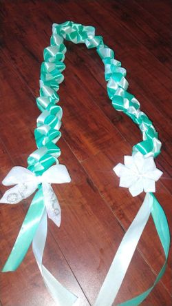 Graduation leis