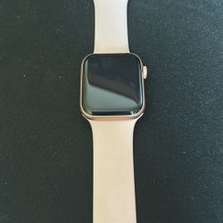 Apple Watch  SE $100 OBO