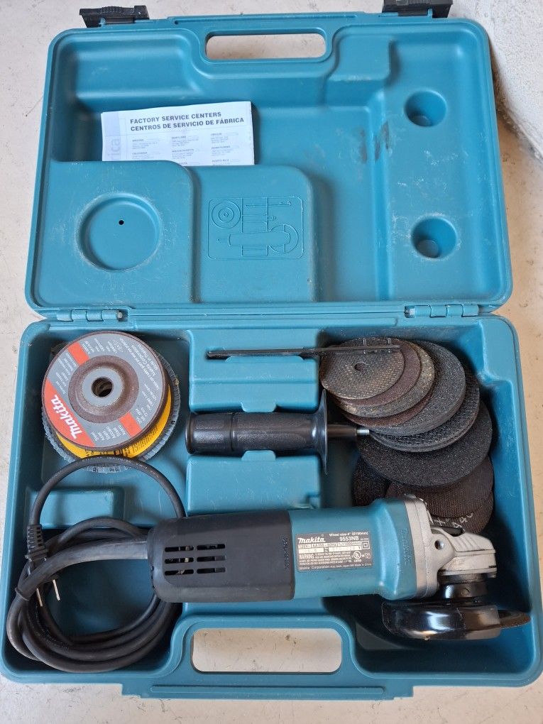 MAKITA ANGLE GRINDER 9553NBK