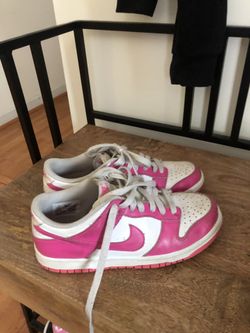 Nike Dunks Size 7
