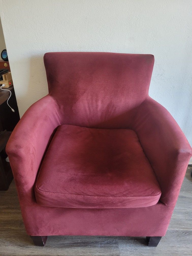 Comfy Red Living Room Chair