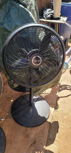 18" Lasko fan 3 speed firm price