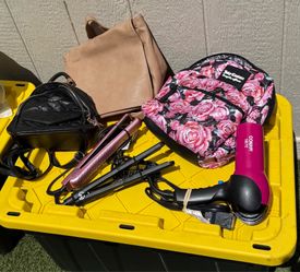 👜💇‍♀️ Women’s Bundle for Sale – $60