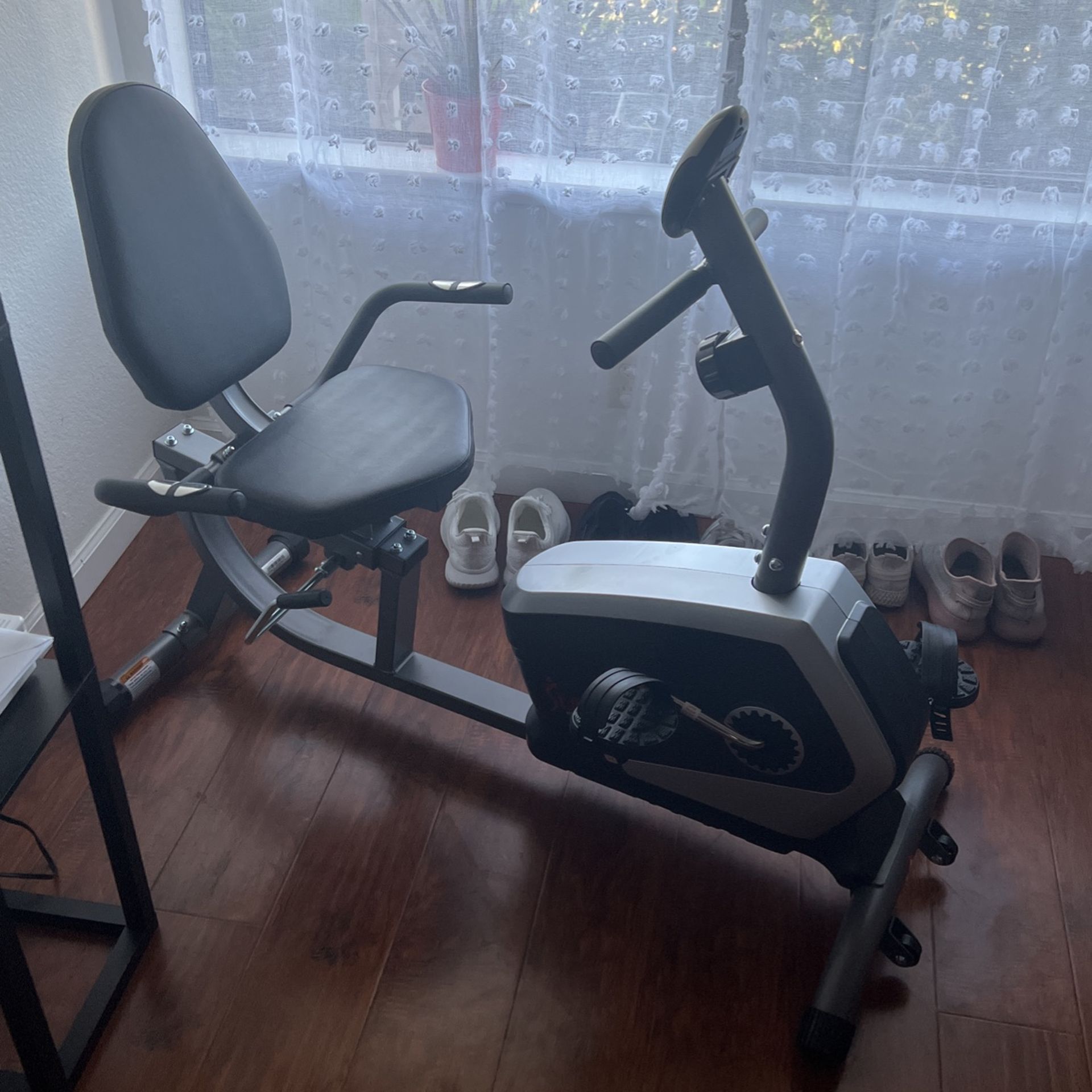 Sunny Health Fitness Magnetic Recumbent Exercise Bike, Pulse