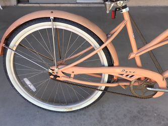 Vintage Dyno Glide Deluxe 26” Women's Beach Cruiser Bicycle