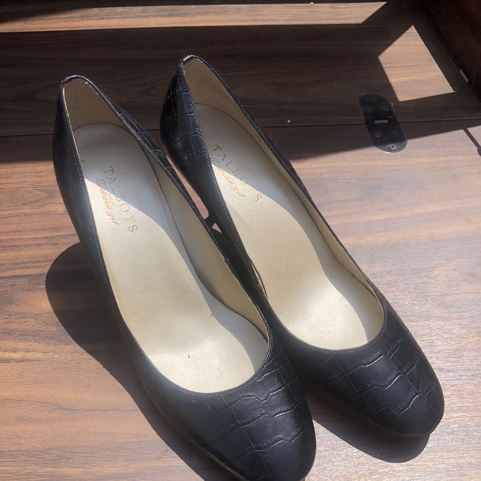 Talbots Black Patent Women's 3" Pumps Heel Shoes - Size 8B