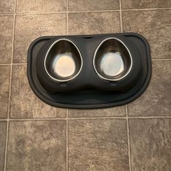 Weather Tech Pet Feeder