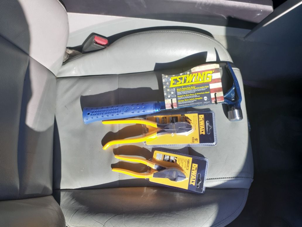 Hammer,pliers,and cutters all for 35 $