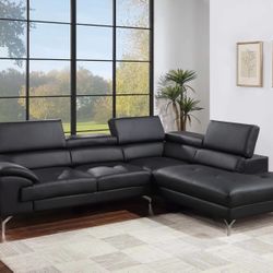 New Black Leather Sectional Couch / Free Delivery 
