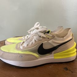 Women’s Nike 8.5
