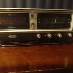 Vintage Zenith Radio 