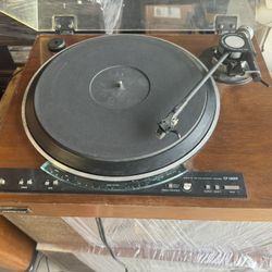 Onkyo Turntable 