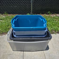 5 Tubs - No Lids (All Together)