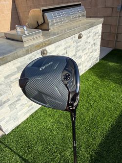 New TaylorMade Qi35 Driver 9.0° Stiff Shaft
