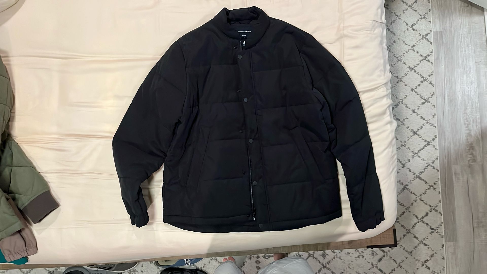 Black Puffed Jacket