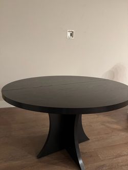 Modern Black Round Dining Table